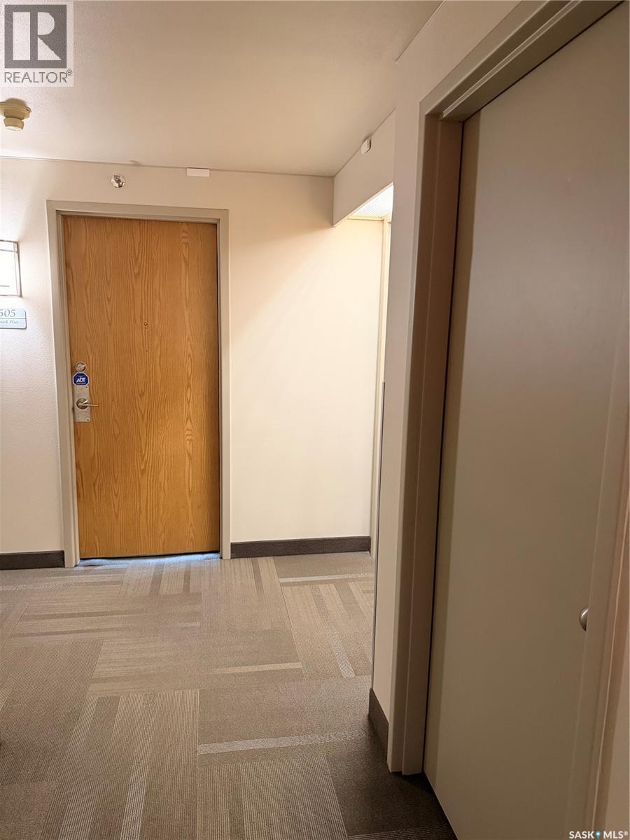 #2505 311 6th AVENUE N - 39