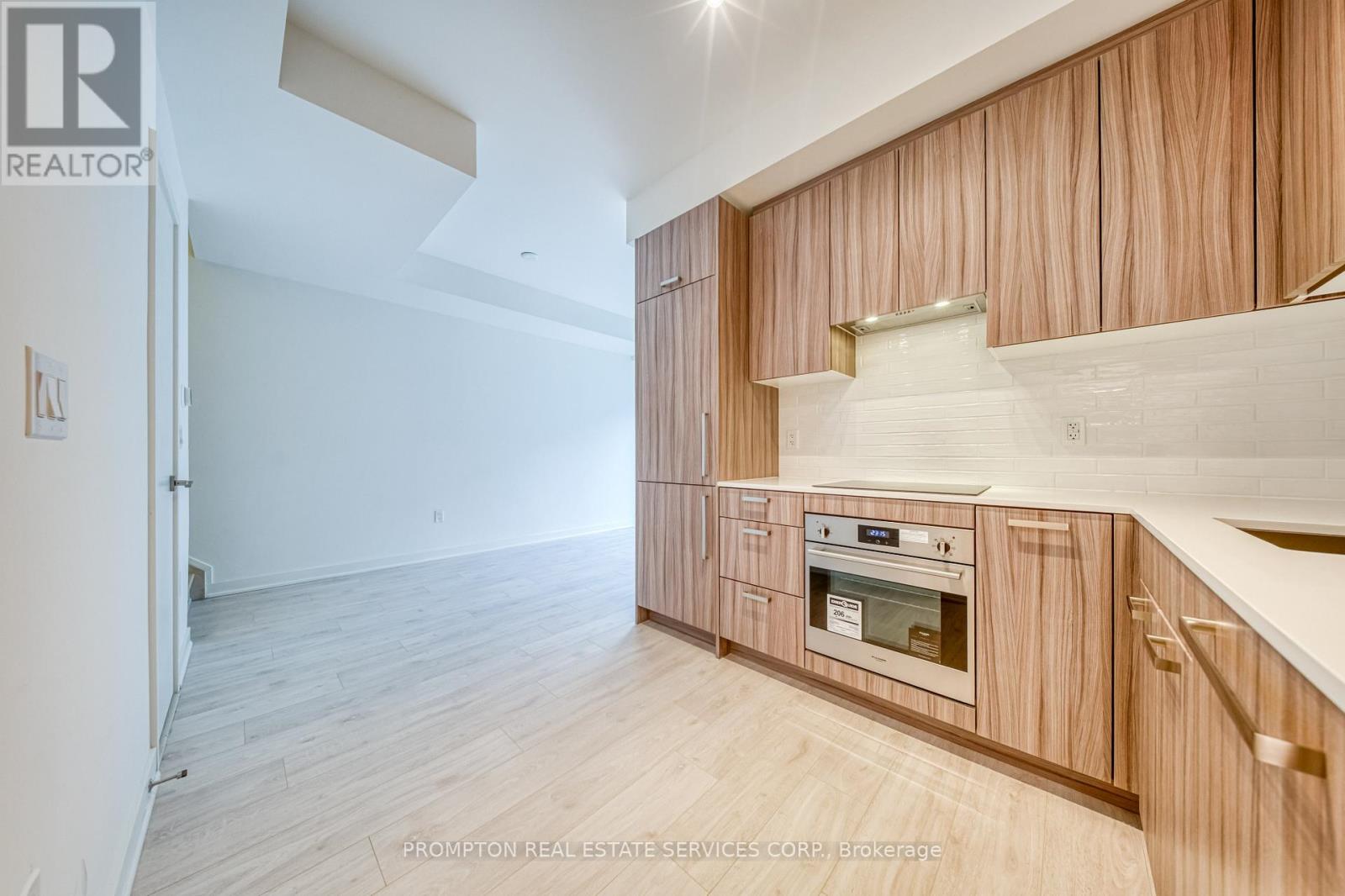 116 - 69 CURLEW DRIVE