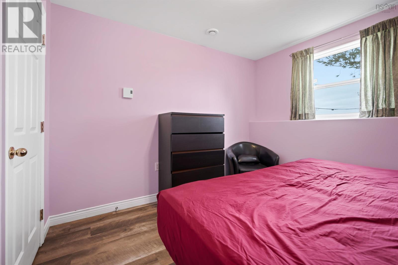 Property 35 of 49 of 453 Young Street