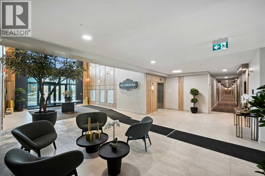 
          255 Les Jardins Park Southeast
            <br/>
            <span>Calgary</span>
            , 
            <span>AB</span>
             <span>T2C5W9</span>
         - Photo 5