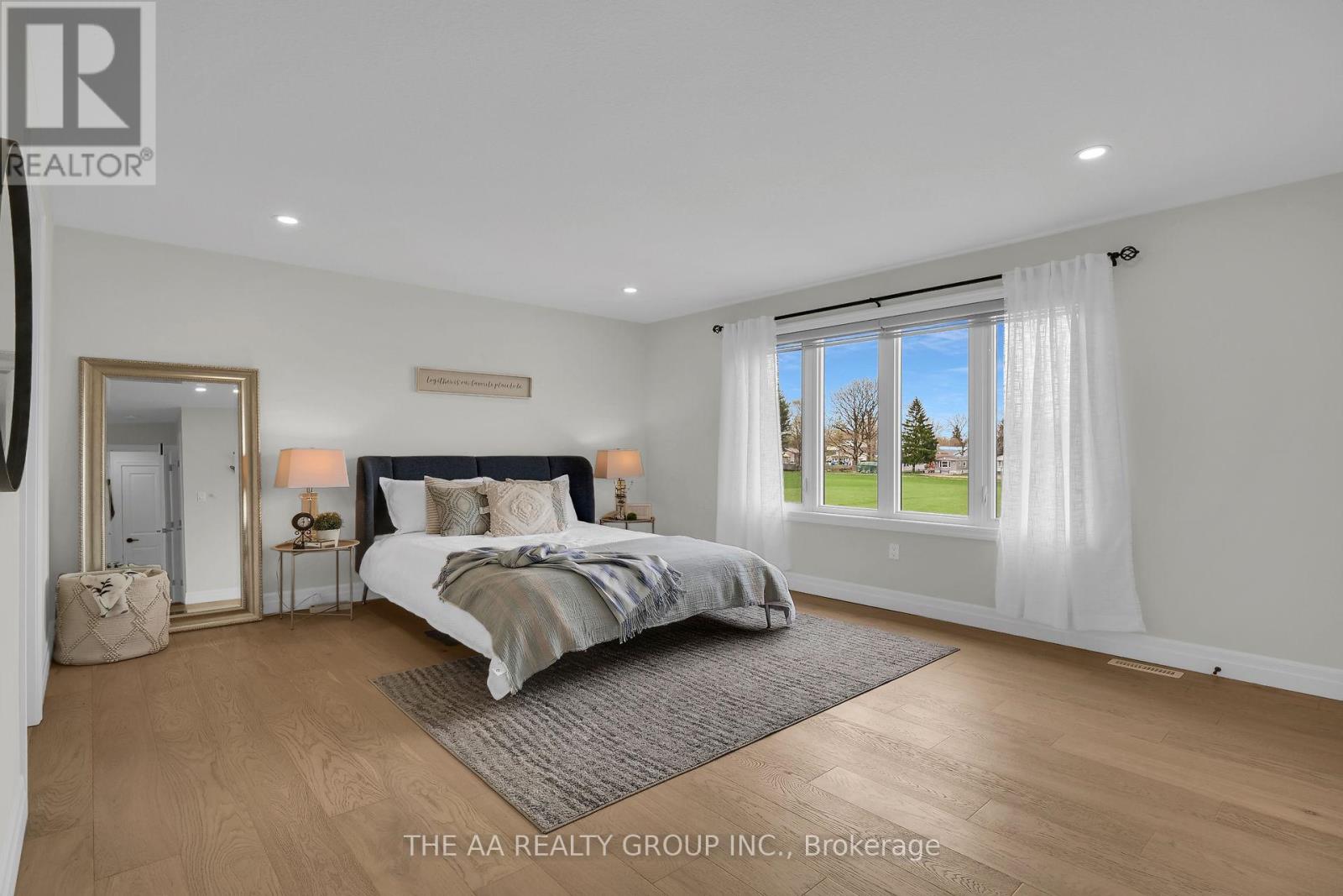 187 FOXBOROUGH PLACE - 26