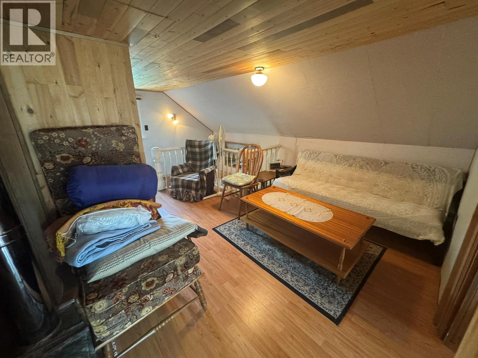 2614 OTTER Avenue, Coalmont-Tulameen