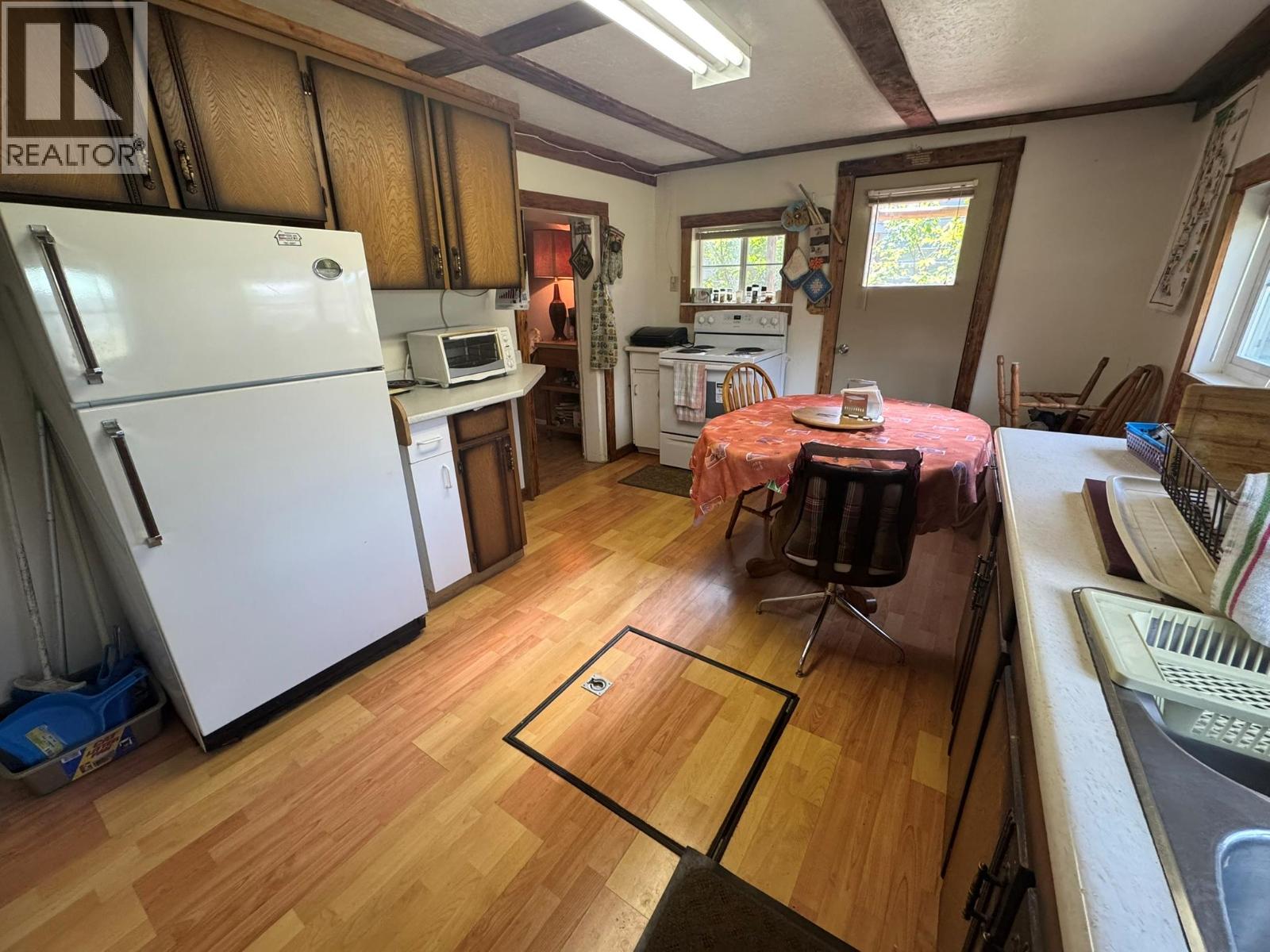 2614 OTTER Avenue, Coalmont-Tulameen