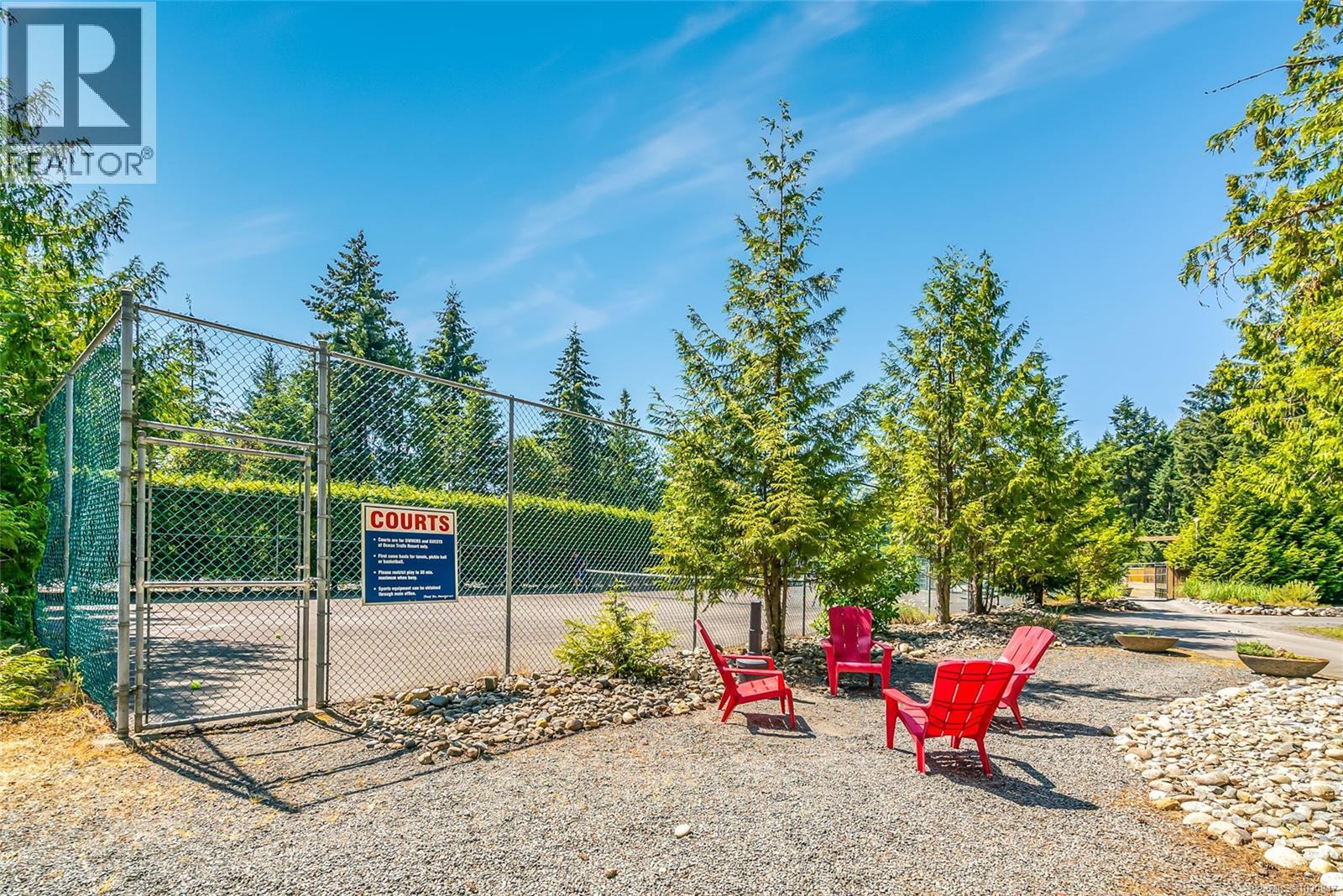 13 1135 Resort Dr, Parksville