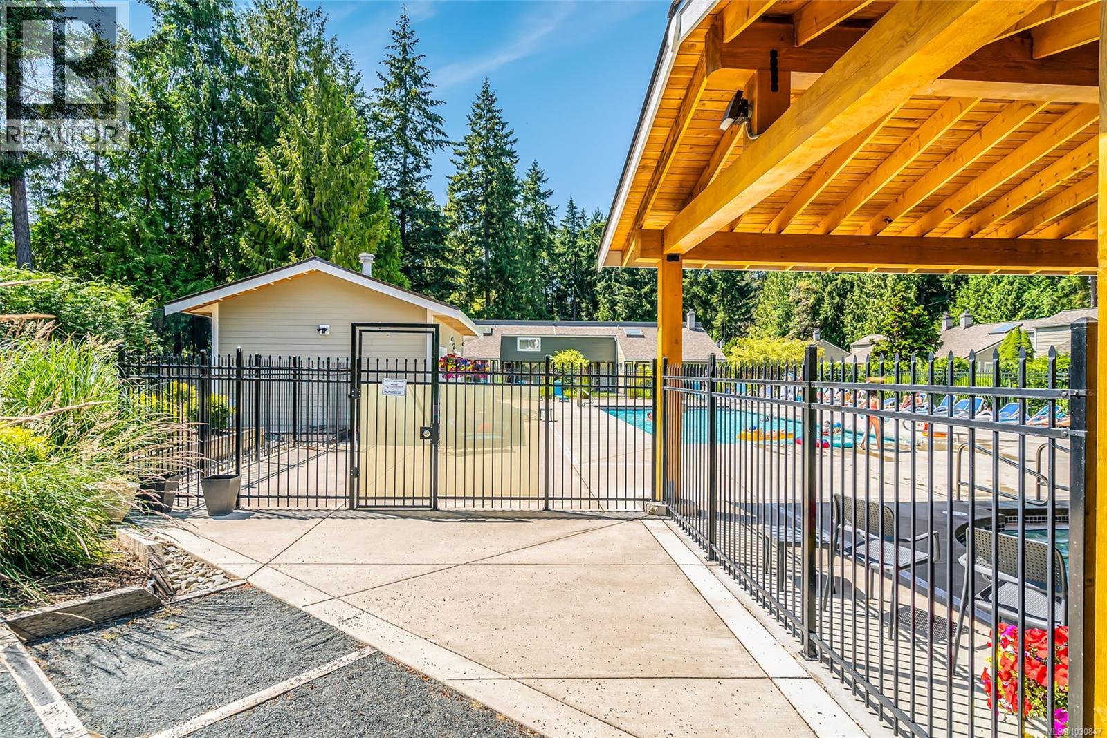 13 1135 Resort Dr, Parksville