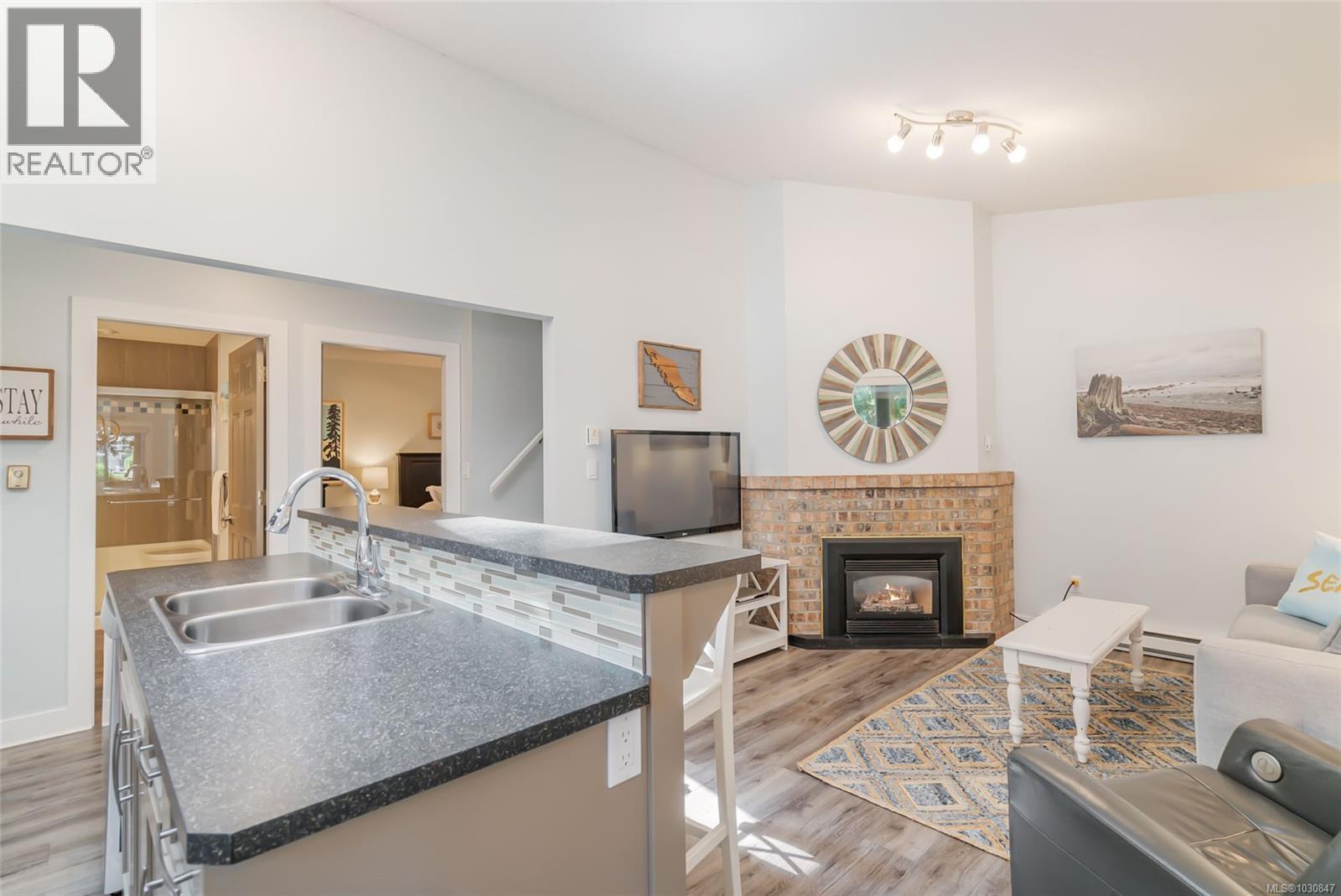 13 1135 Resort Dr, Parksville