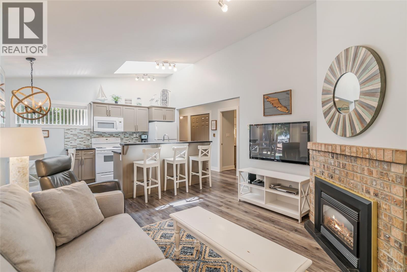 13 1135 Resort Dr, Parksville