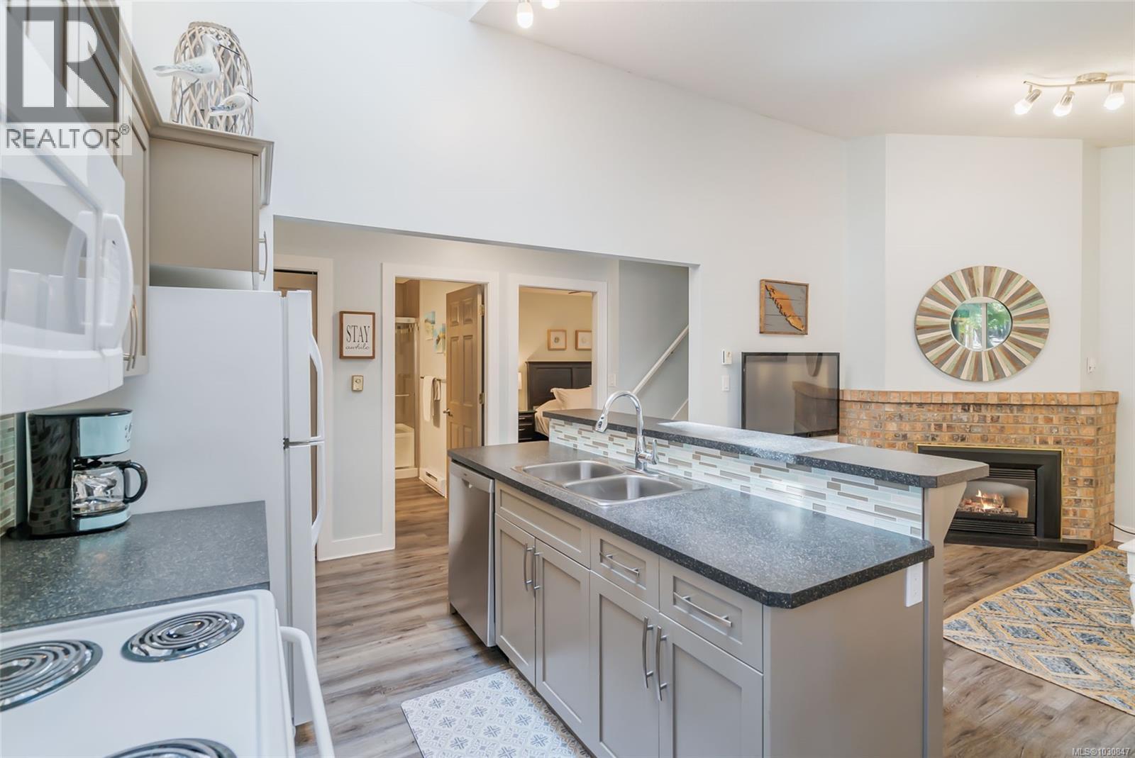 13 1135 Resort Dr, Parksville