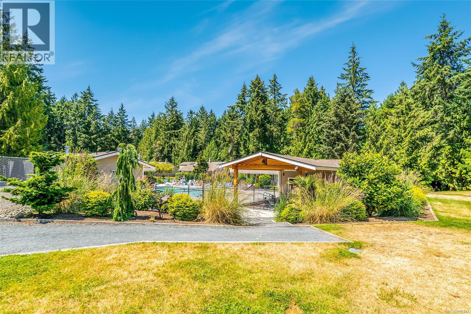 13 1135 Resort Dr, Parksville