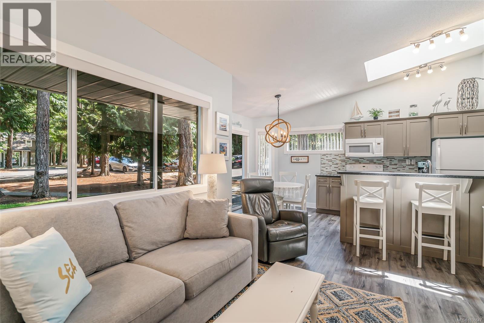 13 1135 Resort Dr, Parksville