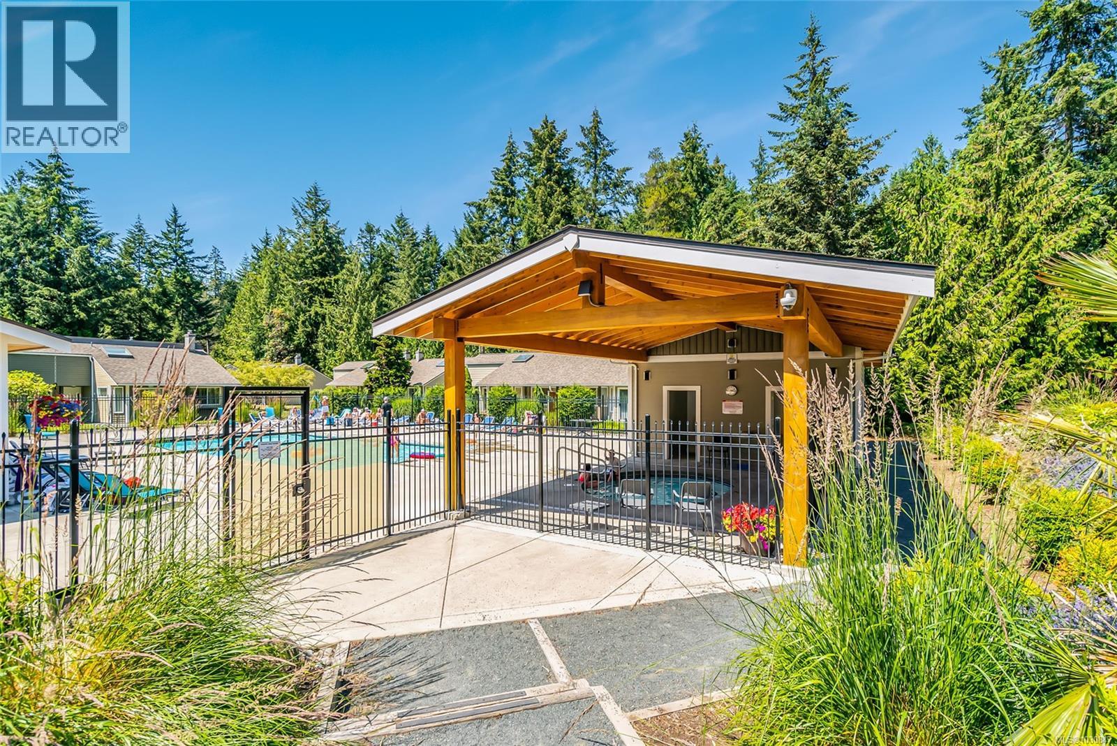 13 1135 Resort Dr, Parksville