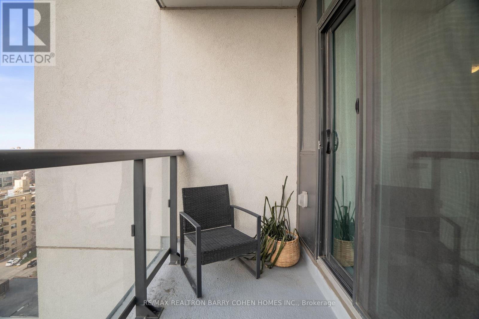#1206 1486 BATHURST STREET - 30