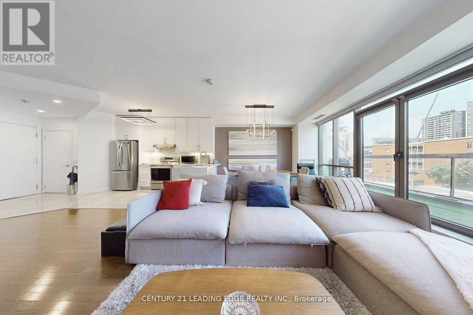#502 3 MCALPINE STREET - 13