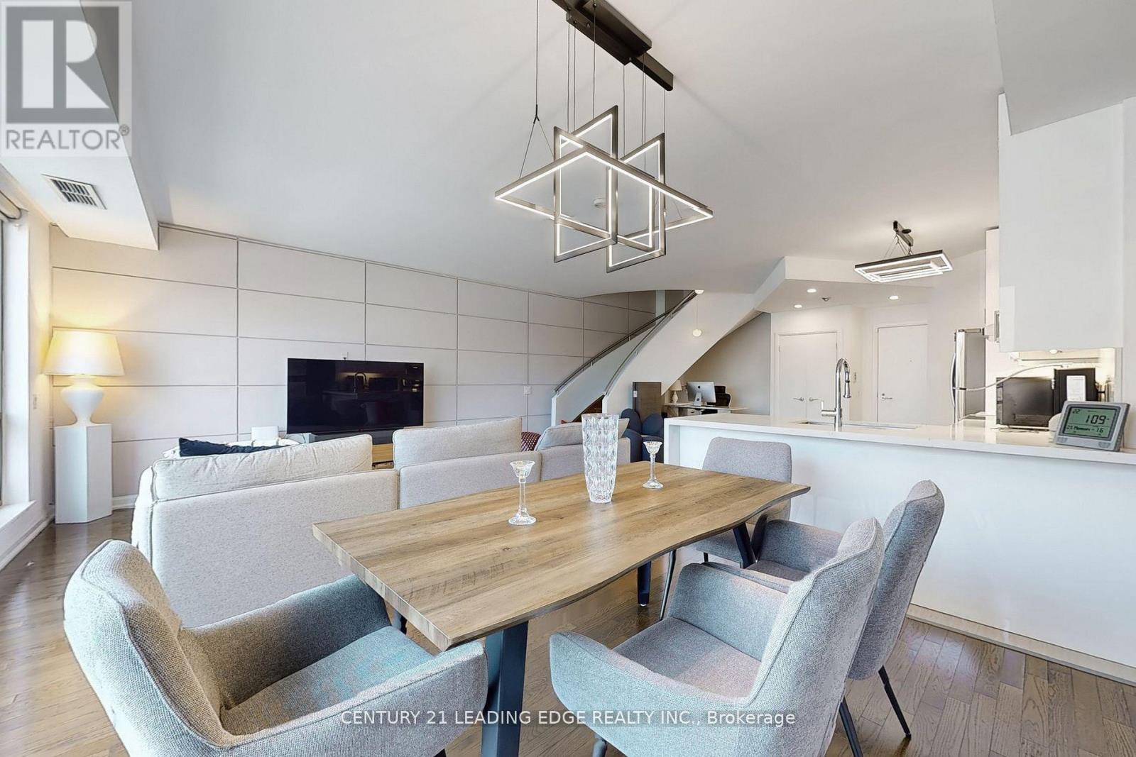 #502 3 MCALPINE STREET - 11