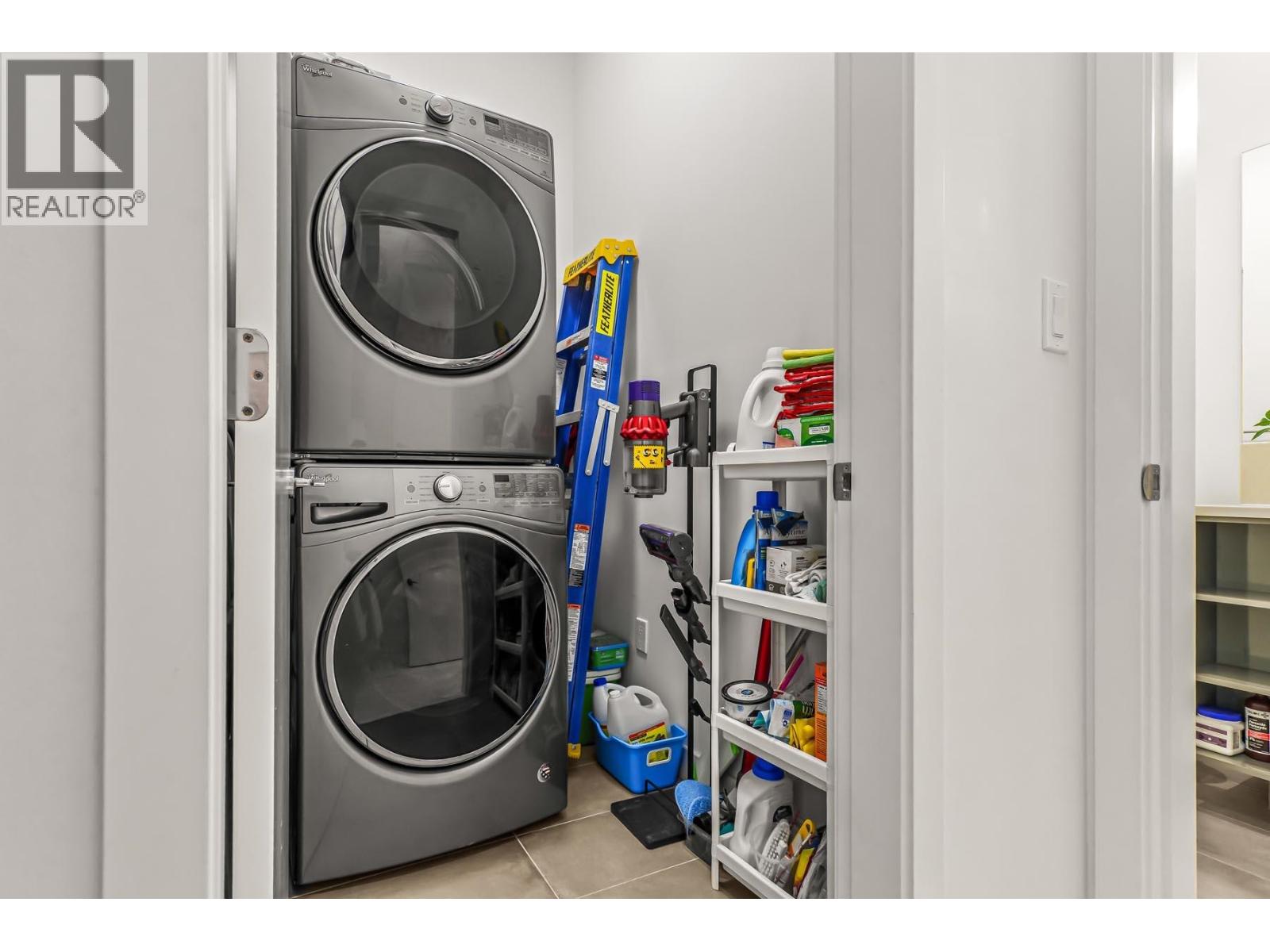 117 3581 ROSS DRIVE, Vancouver