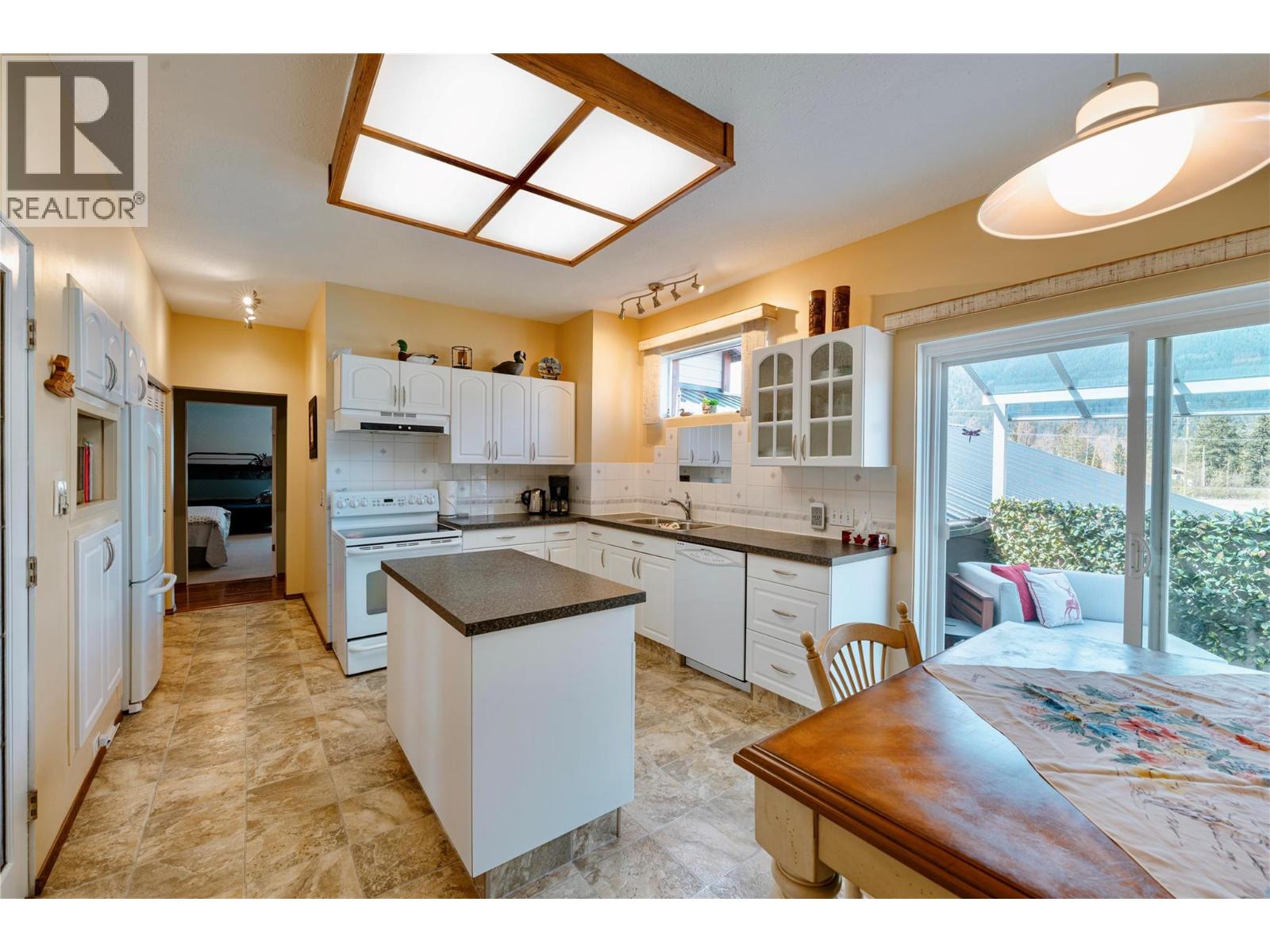 314 Finlayson Street, Sicamous