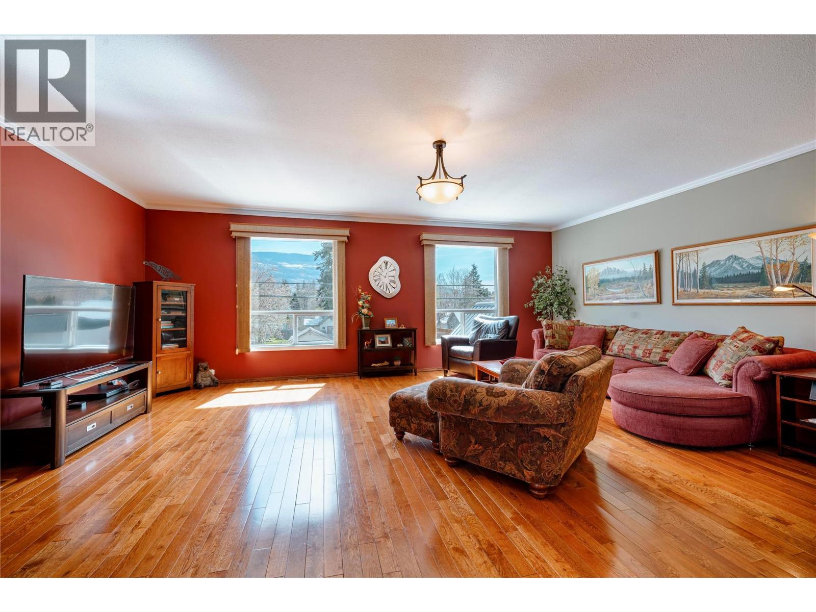 314 Finlayson Street, Sicamous