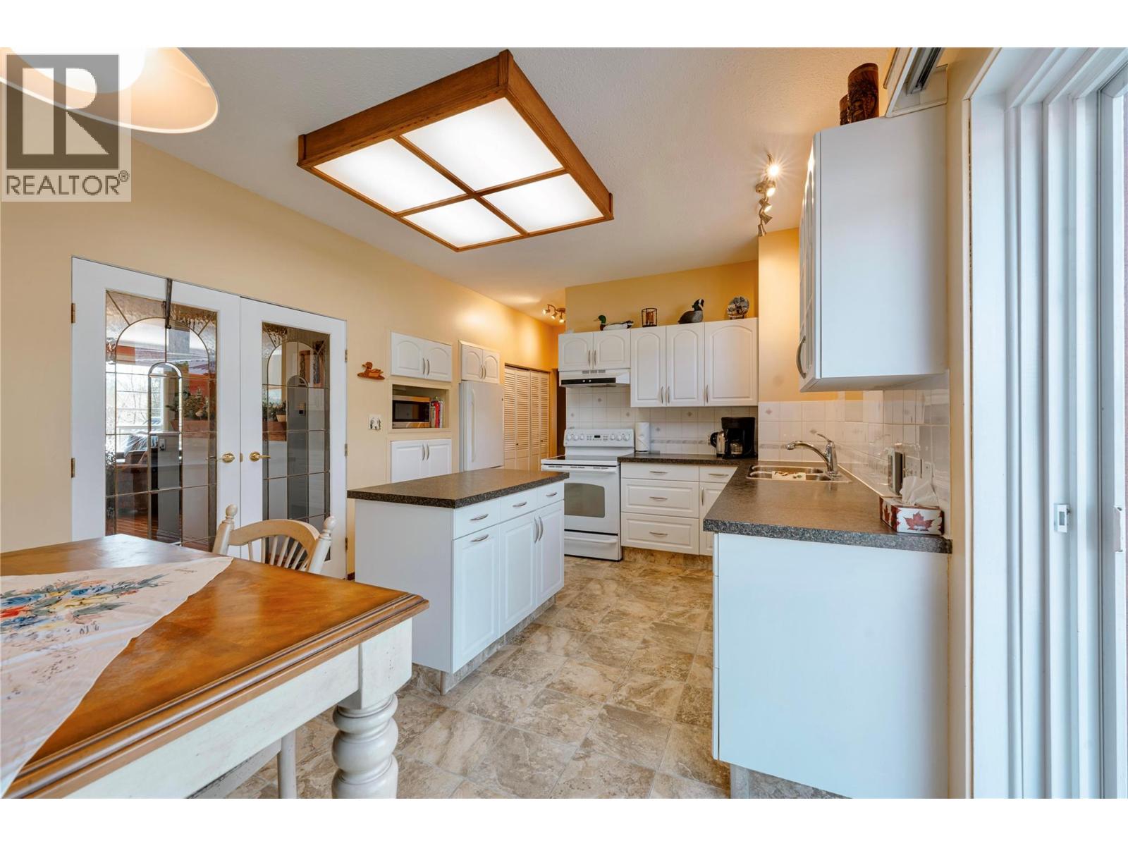 314 Finlayson Street, Sicamous