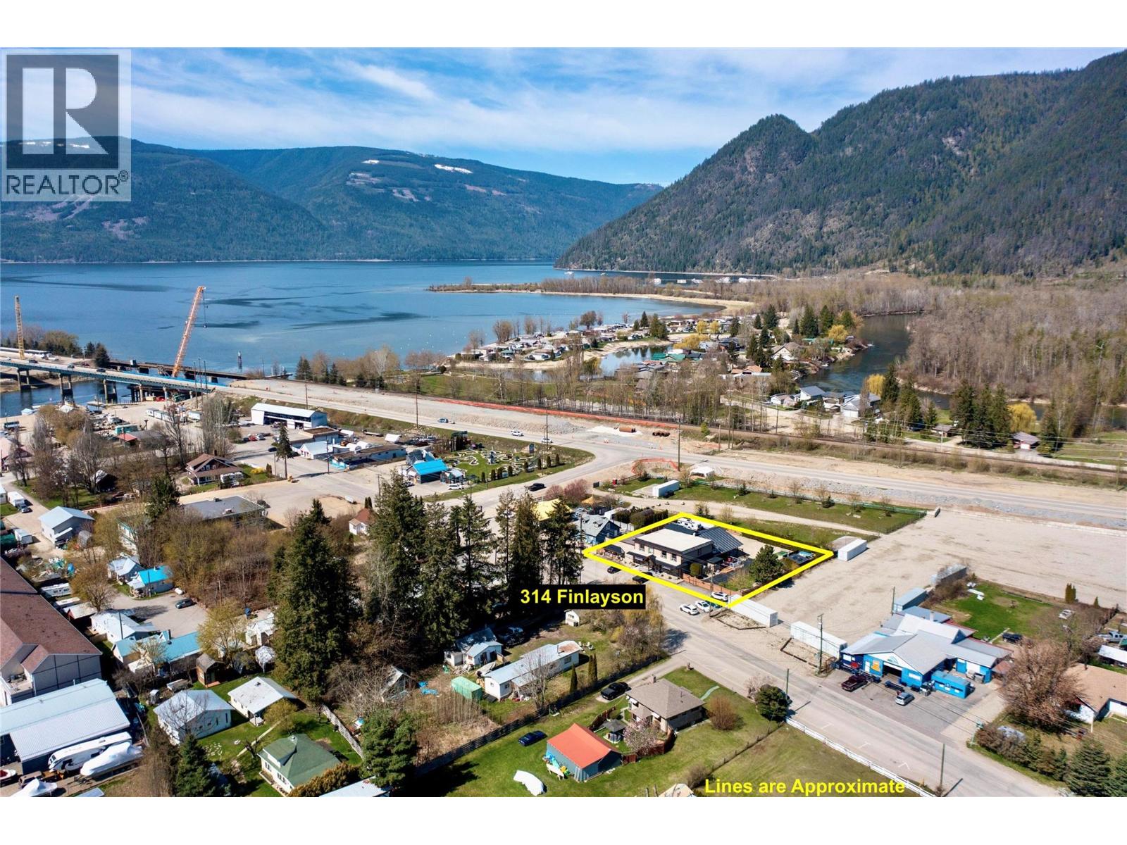 314 Finlayson Street, Sicamous