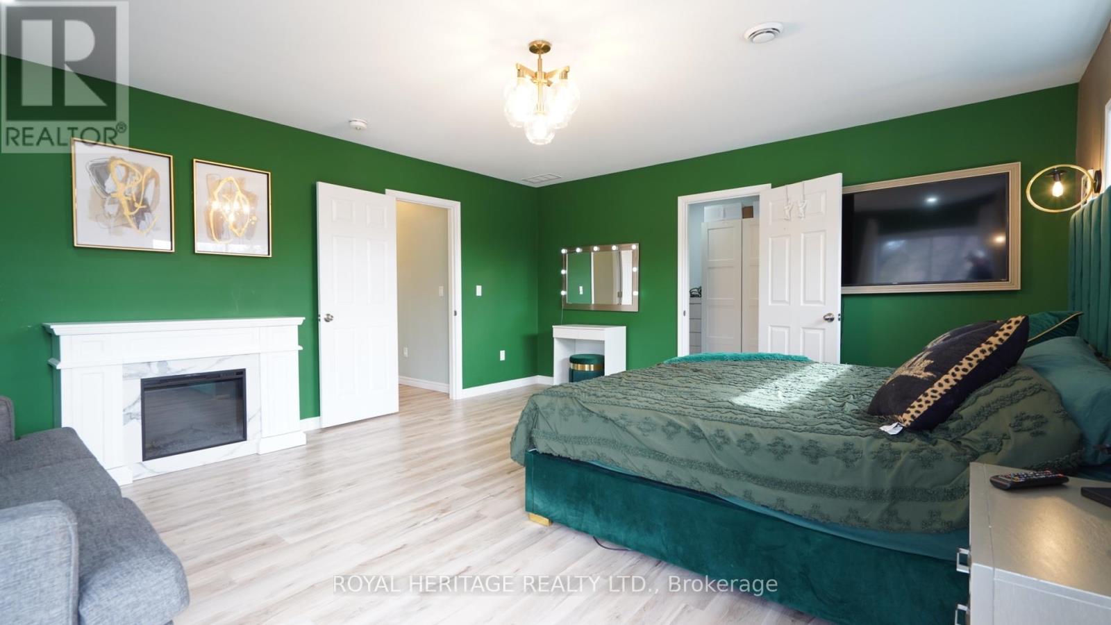 27 MEADE STREET - 25