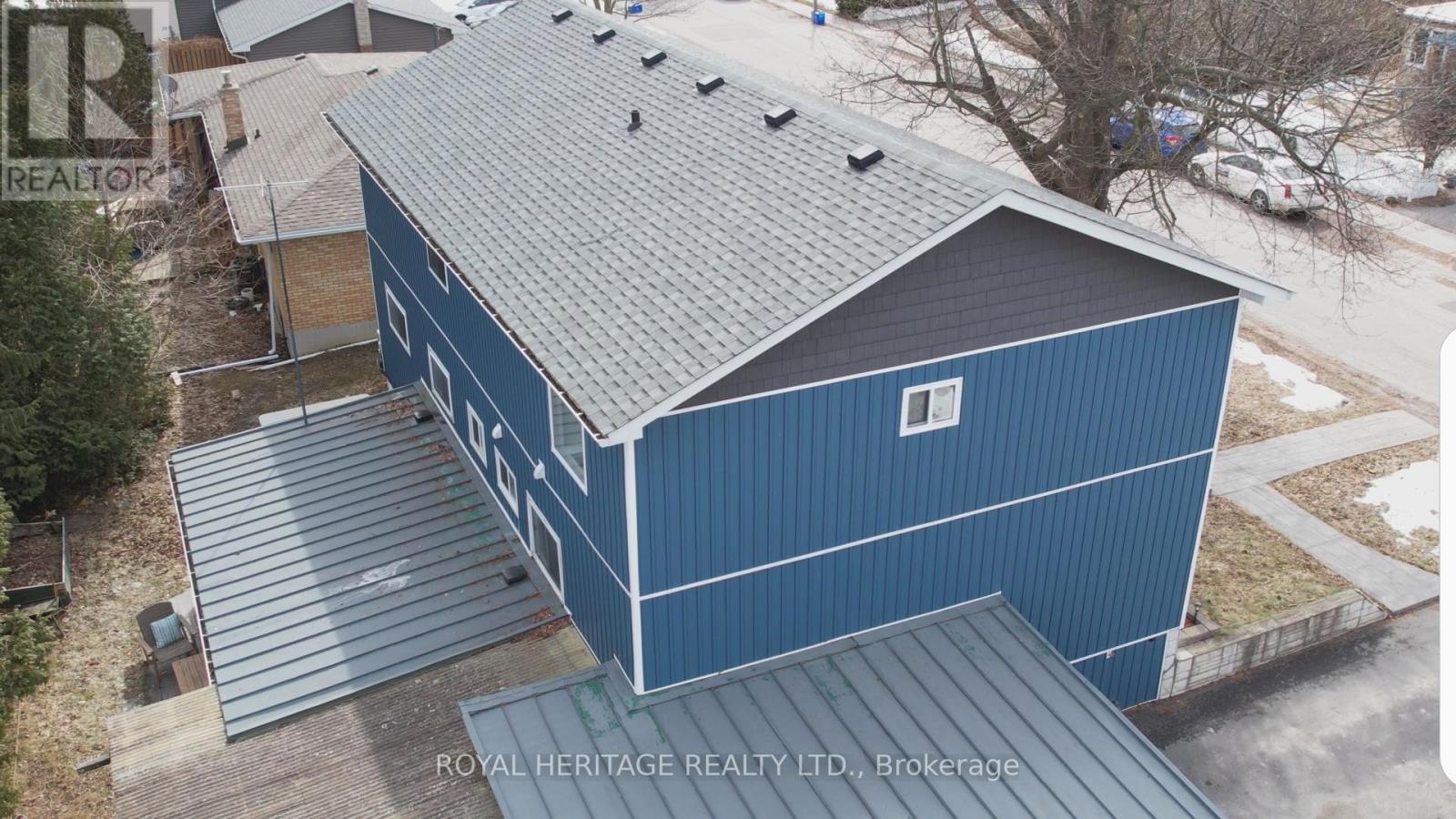 27 MEADE STREET - 33