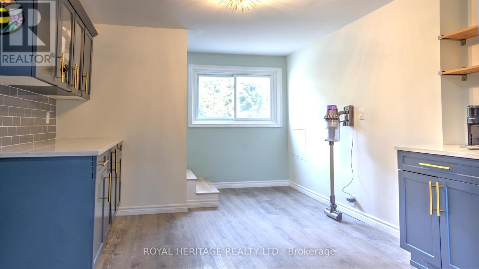 27 MEADE STREET - 9
