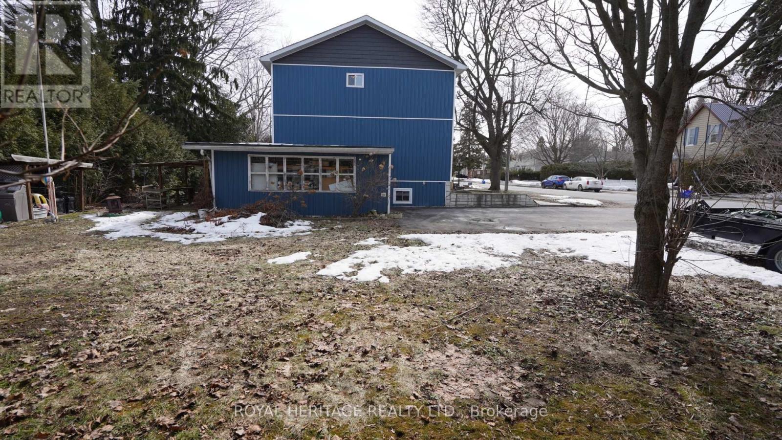 27 MEADE STREET - 31