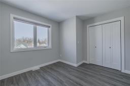 215 Devon Avenue, Winnipeg, MB R2G0C2 Photo 19
