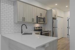215 Devon Avenue, Winnipeg, MB R2G0C2 Photo 27