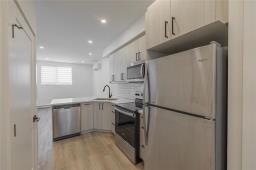 215 Devon Avenue, Winnipeg, MB R2G0C2 Photo 31