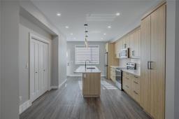 Dining room - 215 Devon Avenue, Winnipeg, MB R2G0C2 Photo 8