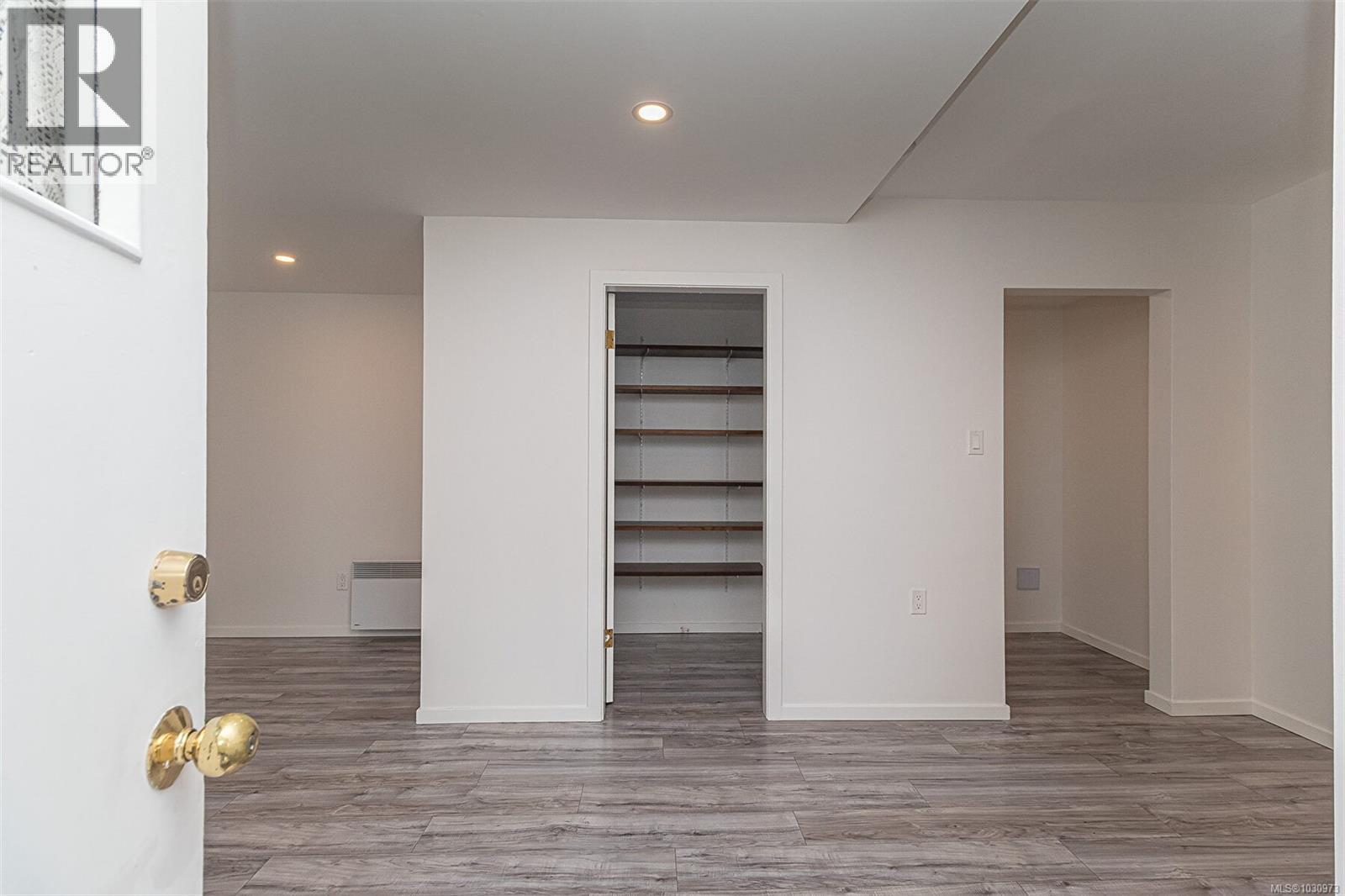  1905 Richardson Street, Victoria