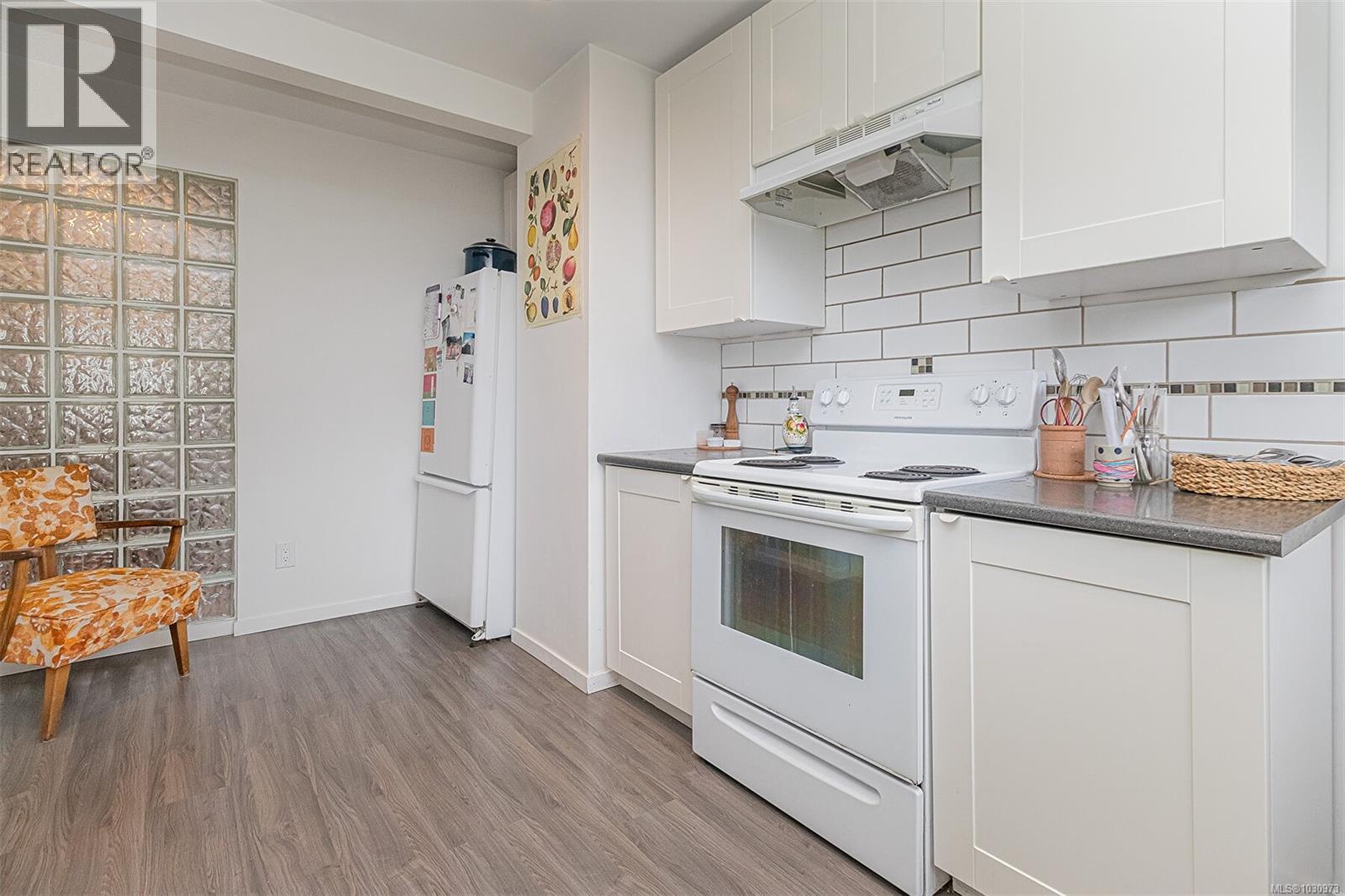  1905 Richardson Street, Victoria