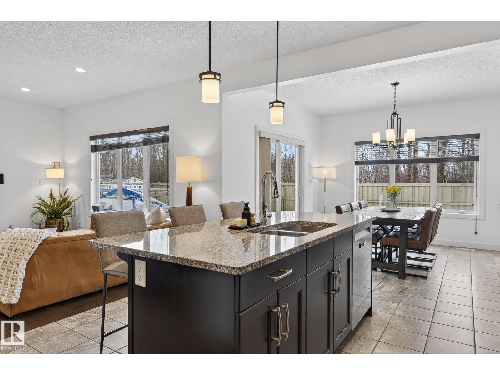 26 EDGEWATER TERR N, St. Albert