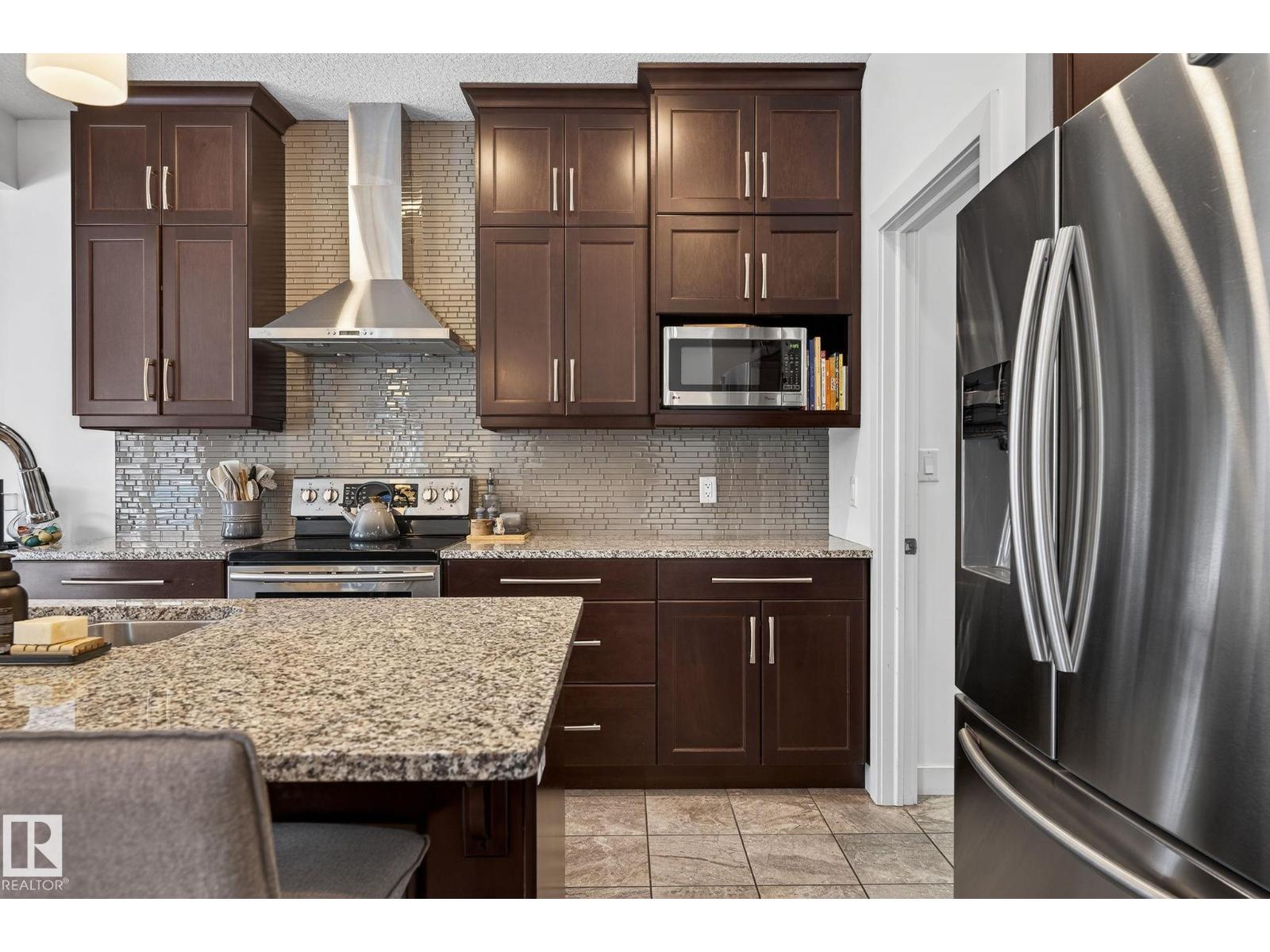 26 EDGEWATER TERR N, St. Albert