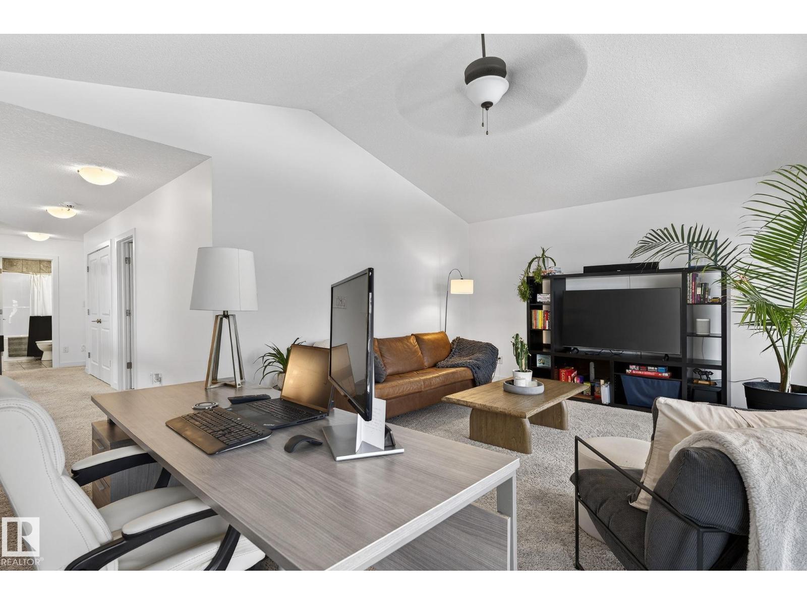 26 EDGEWATER TERR N, St. Albert