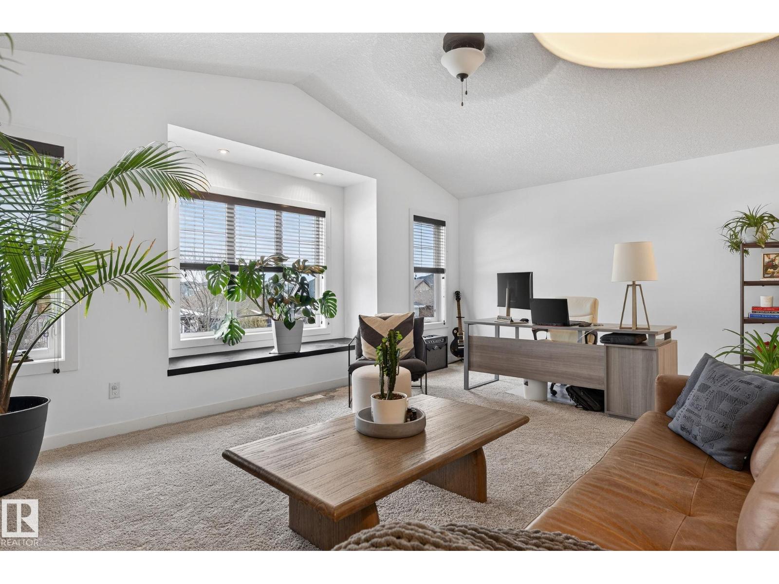 26 EDGEWATER TERR N, St. Albert