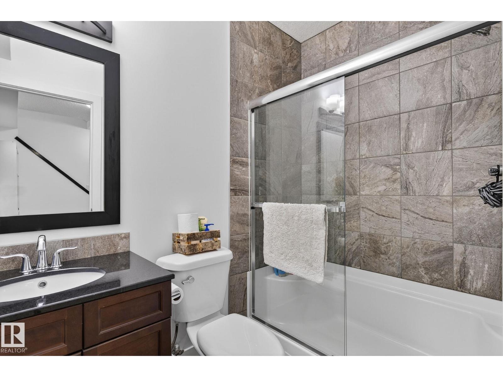 26 EDGEWATER TERR N, St. Albert