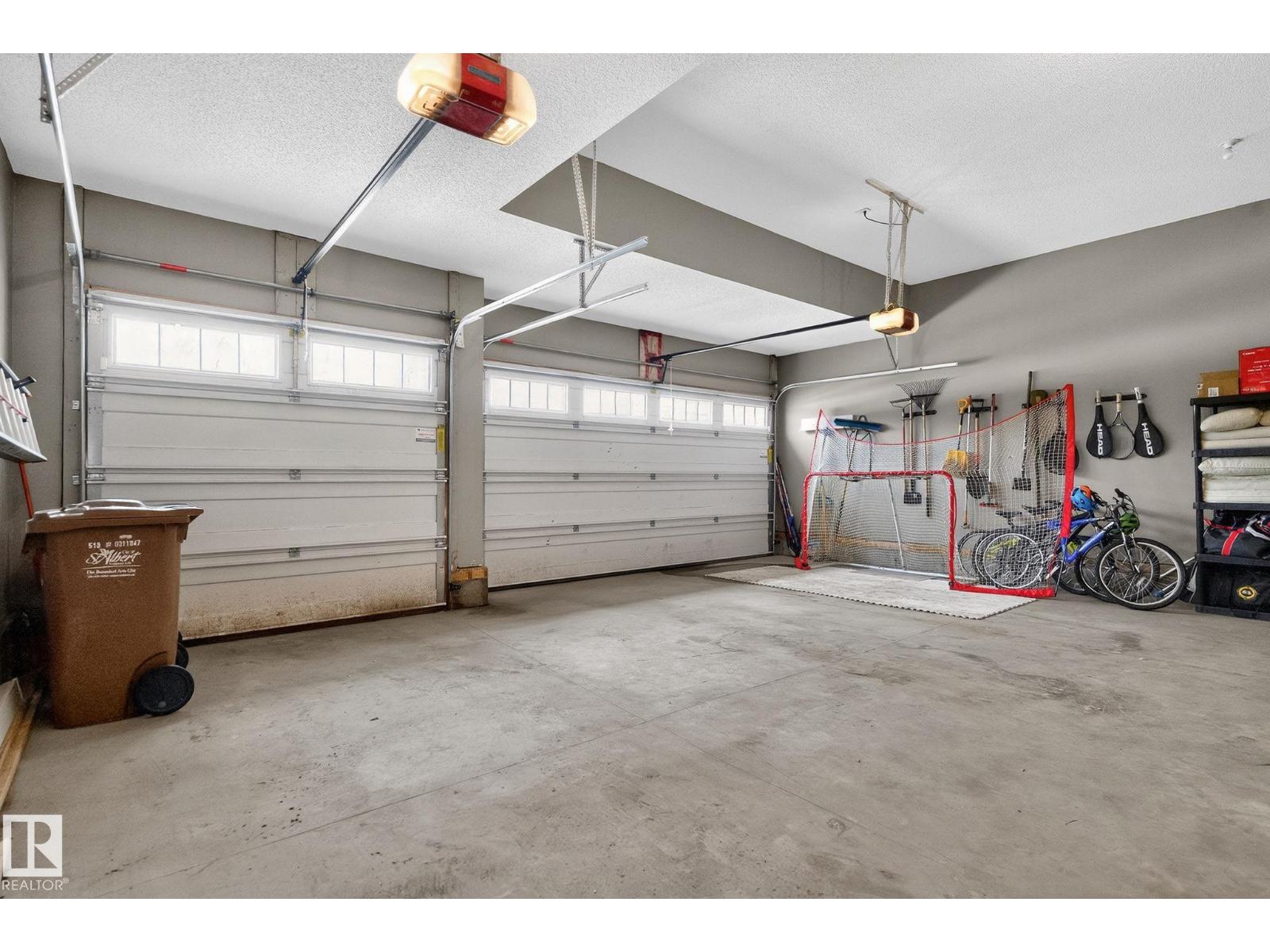 26 EDGEWATER TERR N, St. Albert