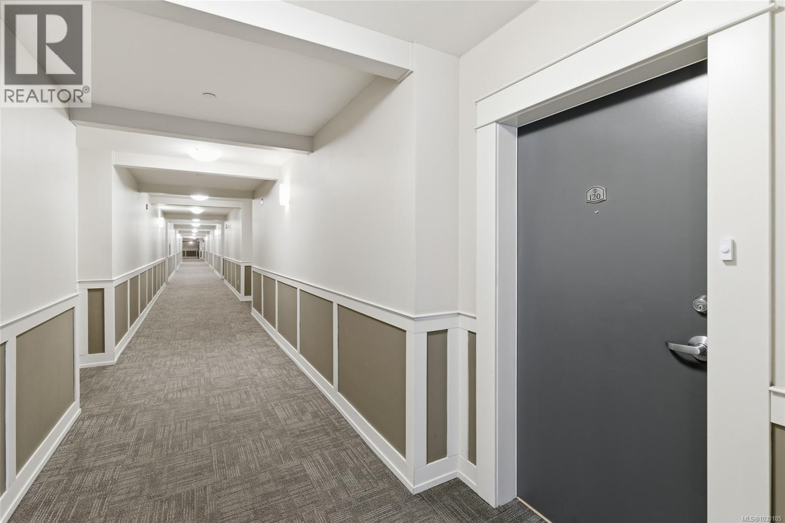 120 6310 McRobb Ave, Nanaimo