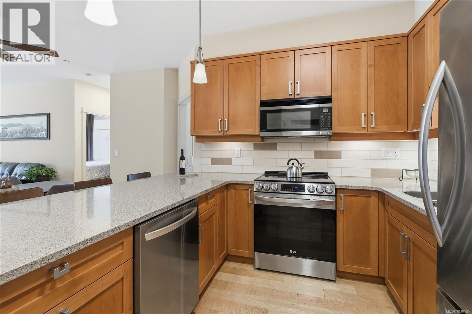 120 6310 McRobb Ave, Nanaimo