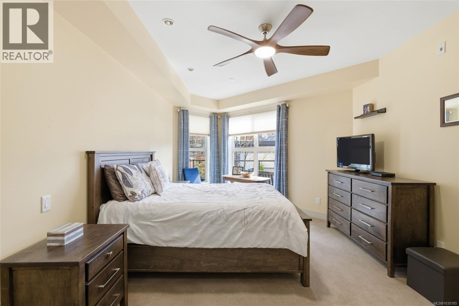 120 6310 McRobb Ave, Nanaimo