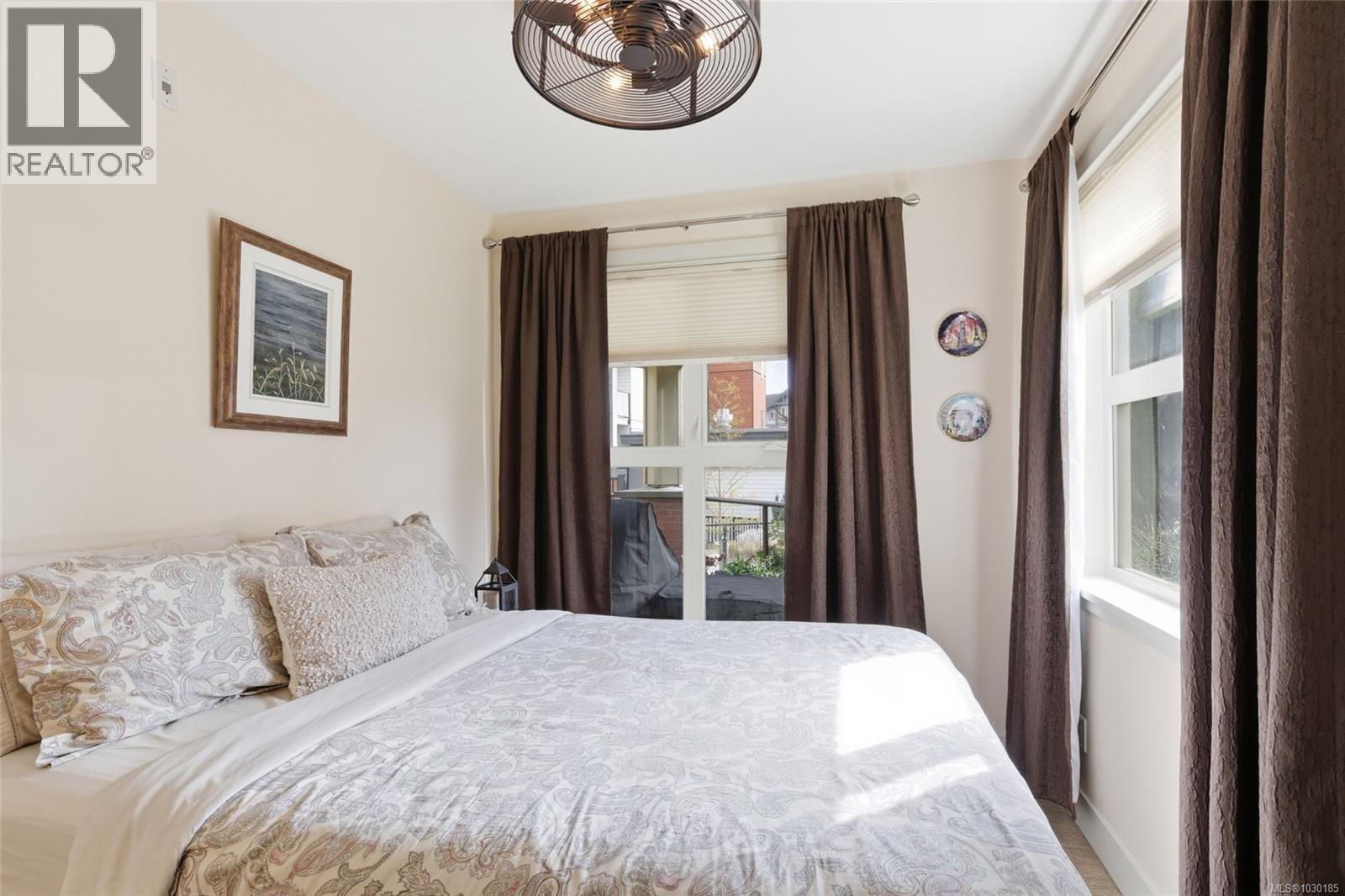 120 6310 McRobb Ave, Nanaimo