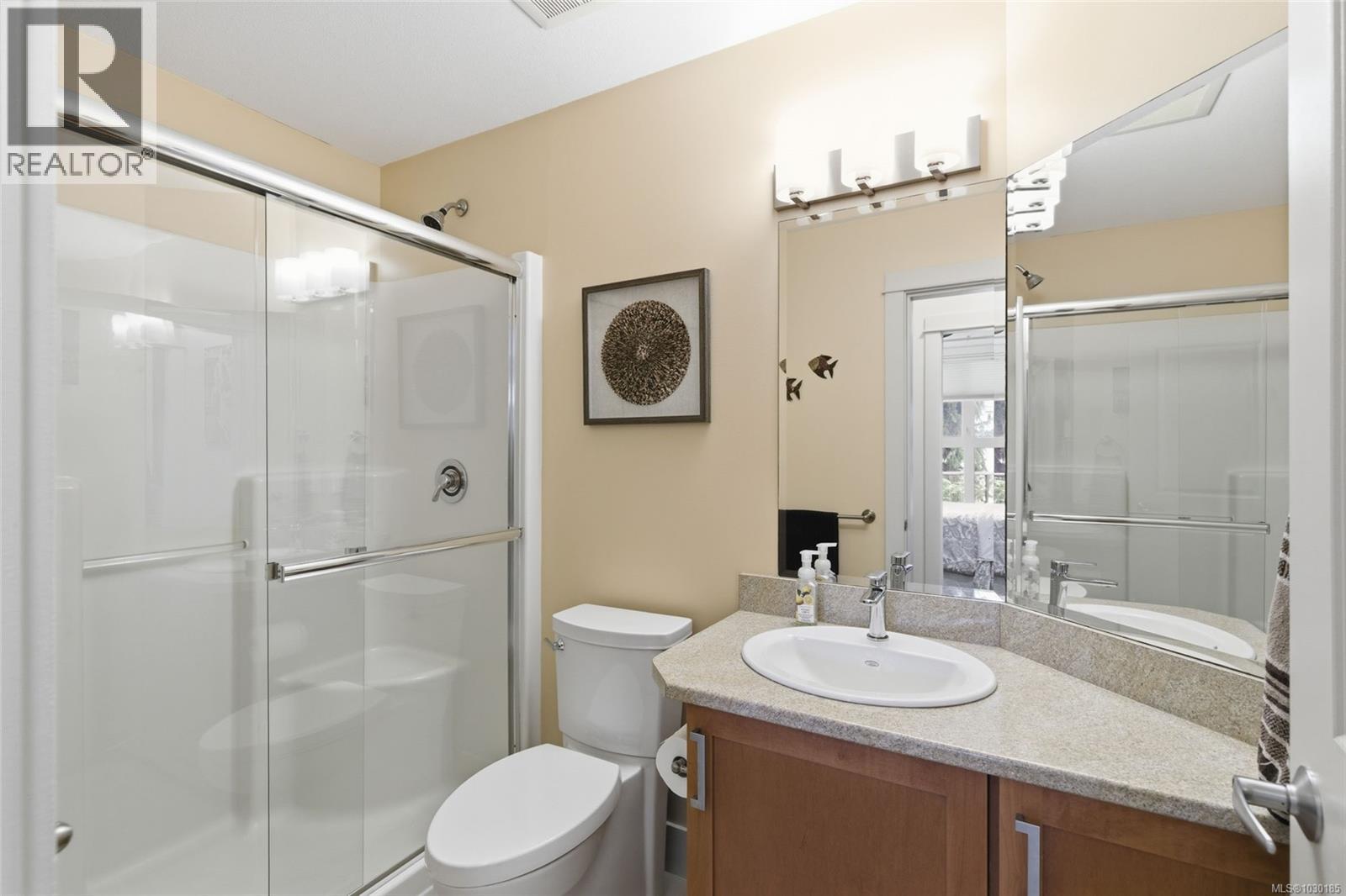 120 6310 McRobb Ave, Nanaimo