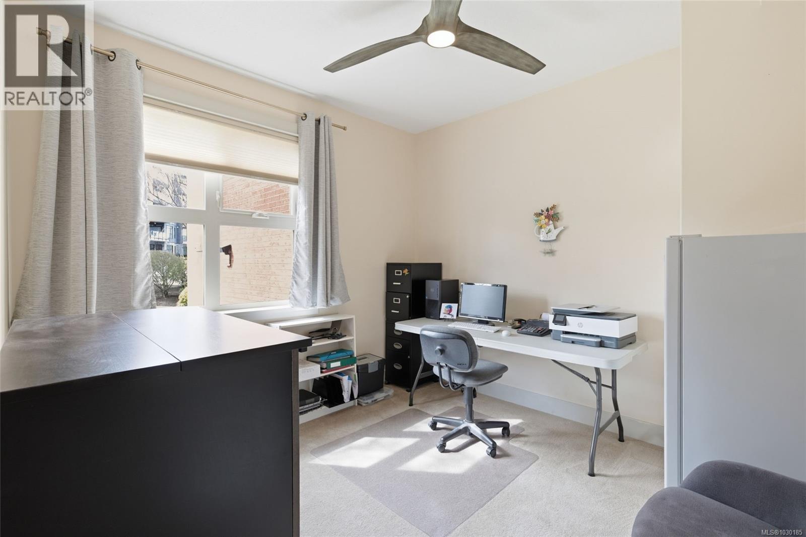 120 6310 McRobb Ave, Nanaimo