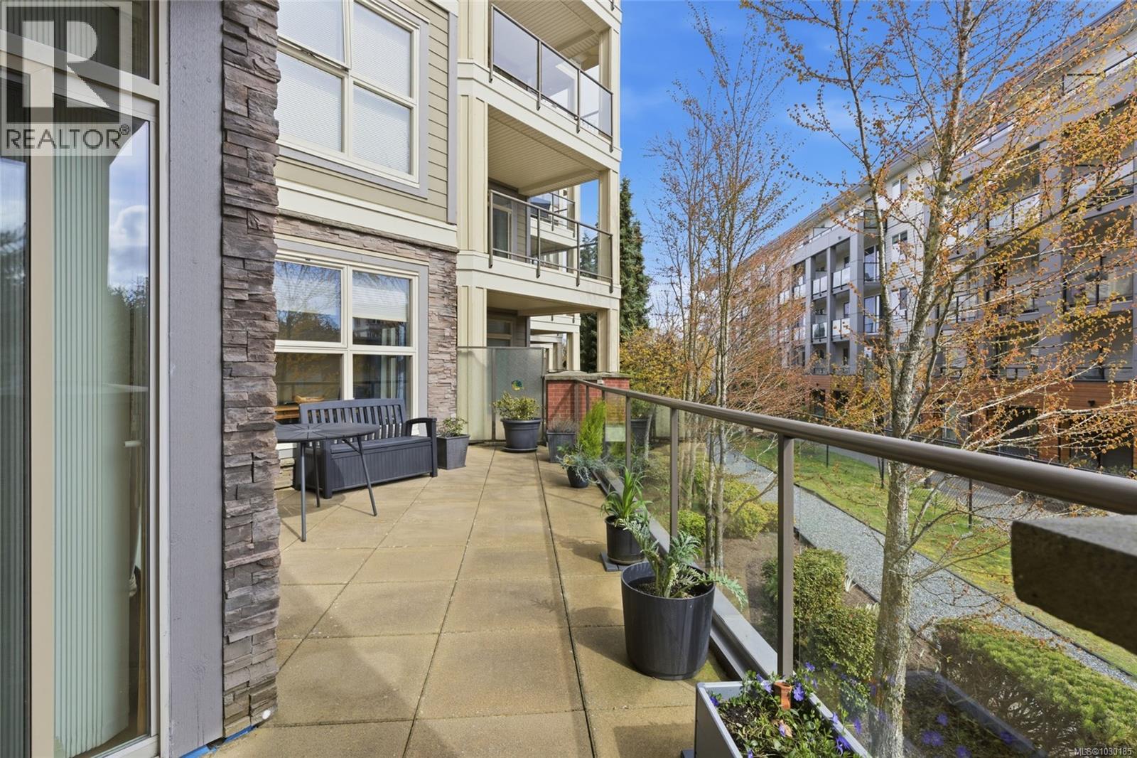 120 6310 McRobb Ave, Nanaimo