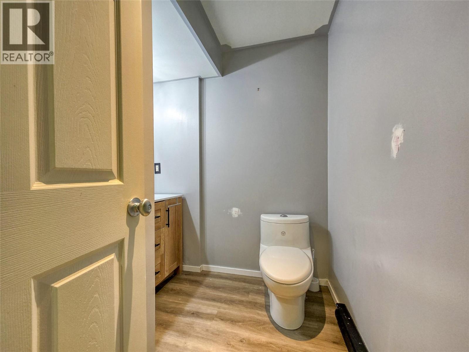 1502 10th Avenue, Invermere