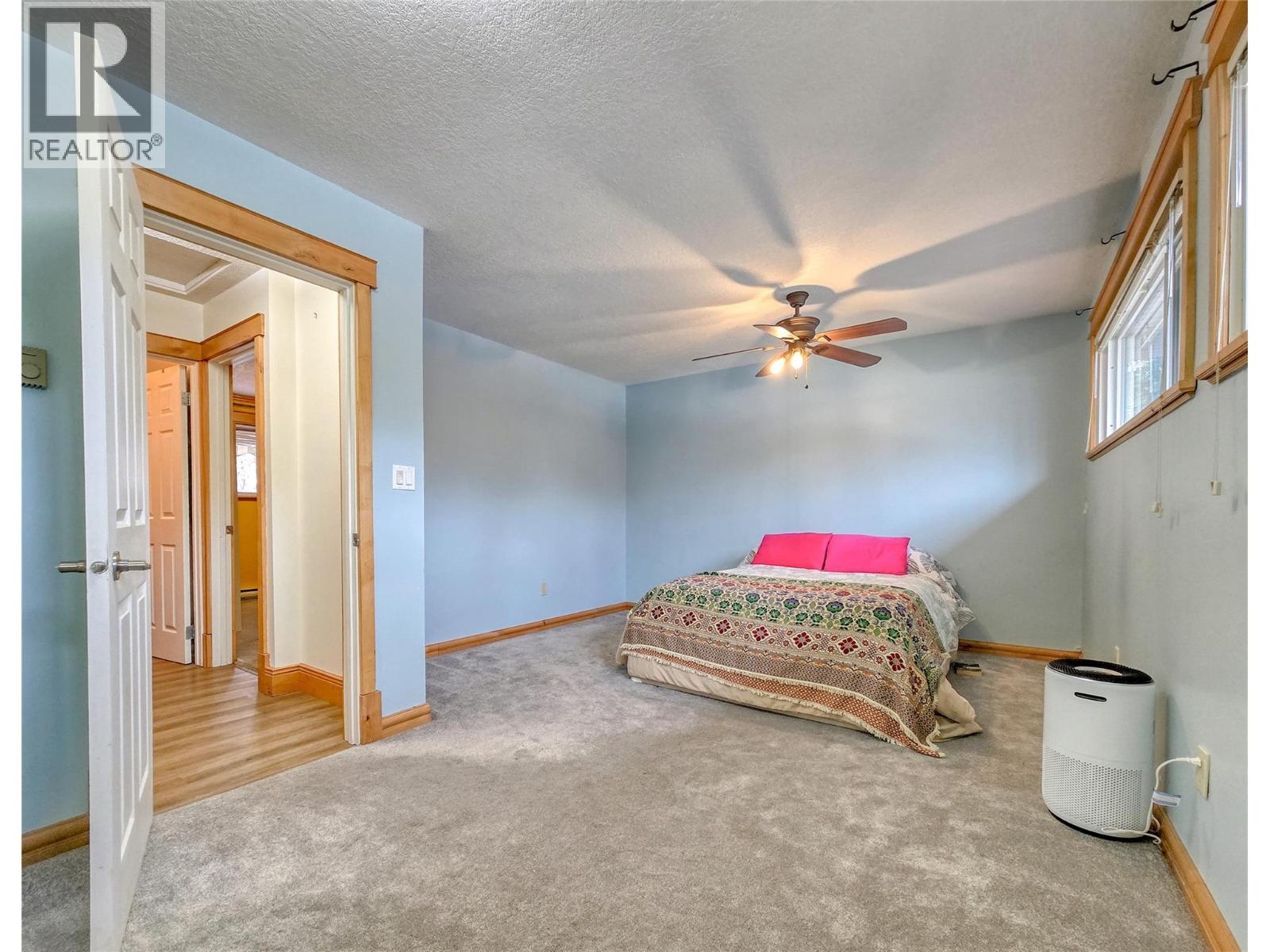 1502 10th Avenue, Invermere