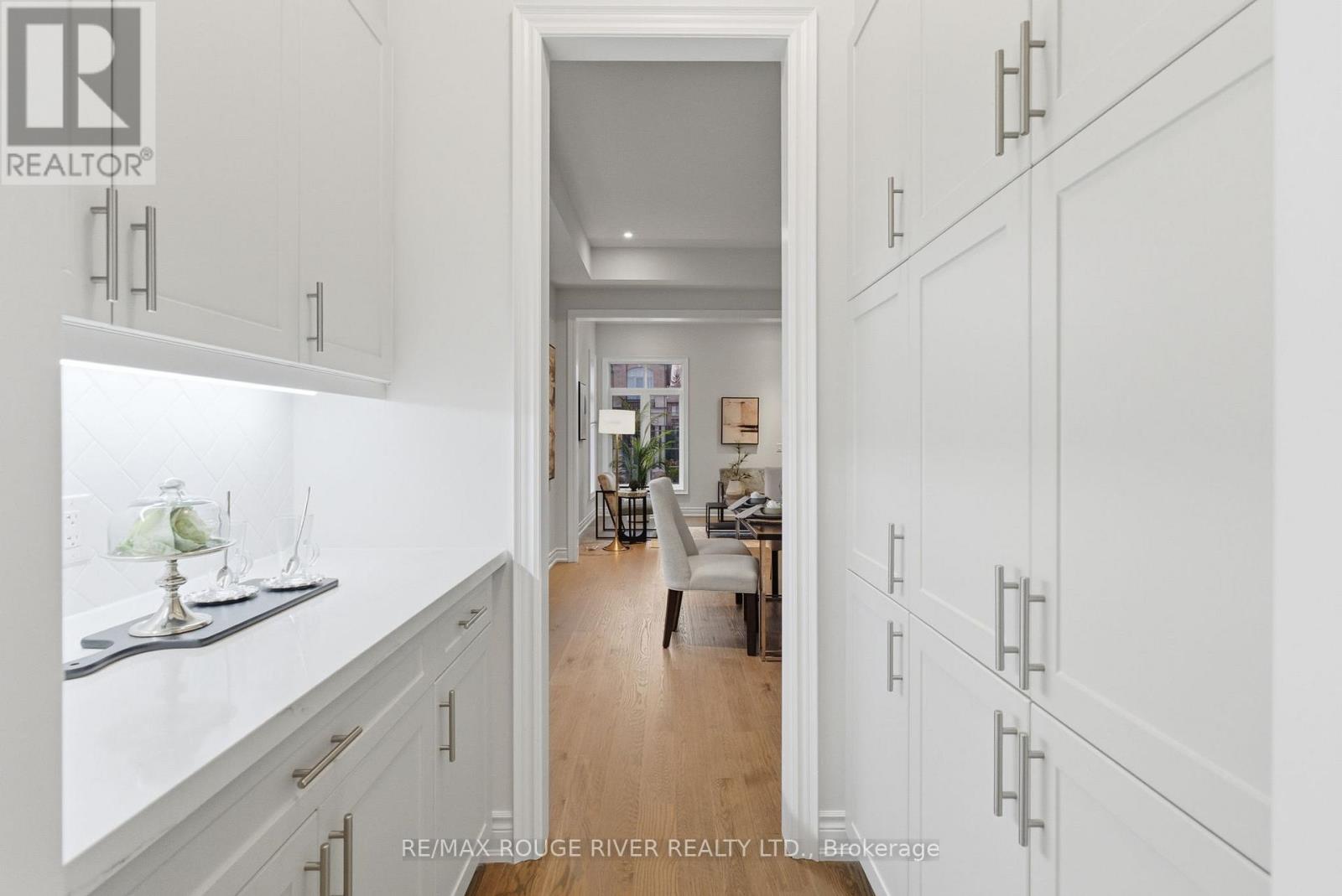 15 BRABIN CIRCLE - 22