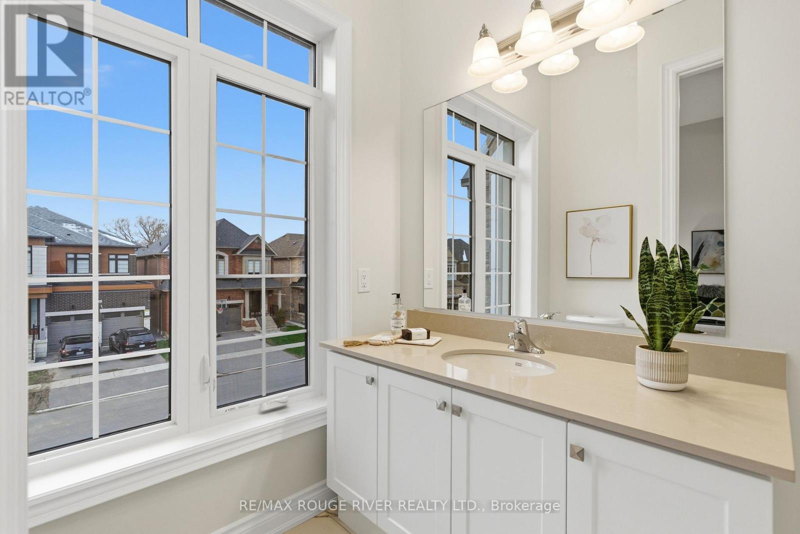 15 BRABIN CIRCLE - 35